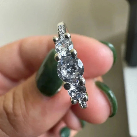 PANDORA | 925 sterling silver  clear-Tree Stone Ring - Picture 6 of 7